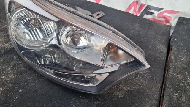 HYUNDAI 921021WXXX Правая фара в наличии Украина