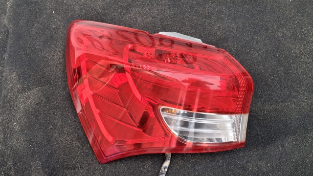 Фонарь задний левый, внешний 924011K0 HYUNDAI
