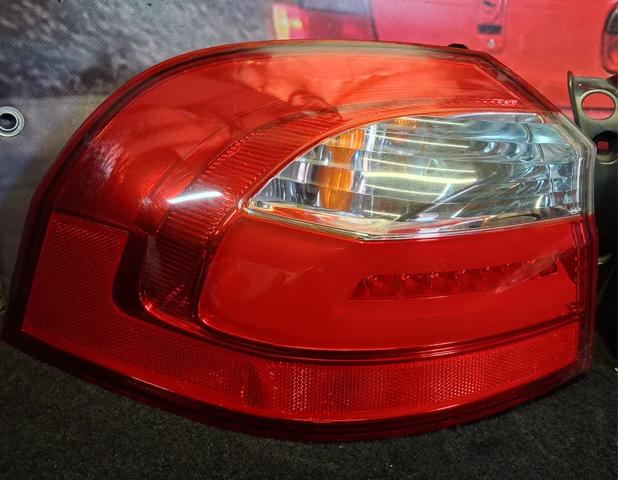 Задняя левая внешняя фара 924011W2 HYUNDAI