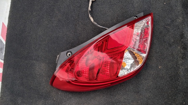 Задний левый стоп 924014P500 HYUNDAI