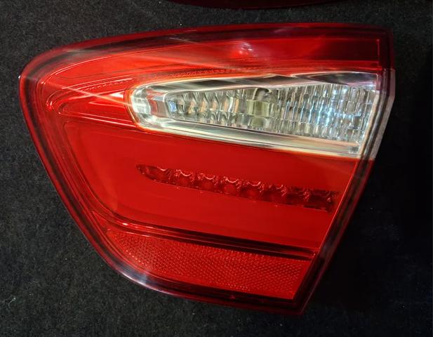 Фонарь задний правый, внутренний 924041W2 HYUNDAI