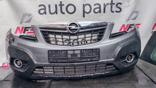 Бампер передний 95350353 OPEL