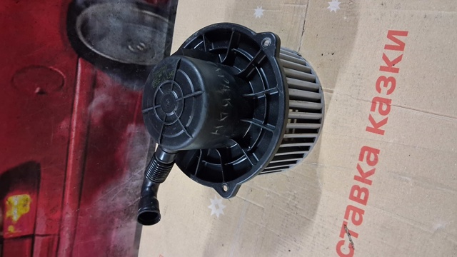 Мотор вентилятора печки (отопителя салона) Хендай Санта-Фе I