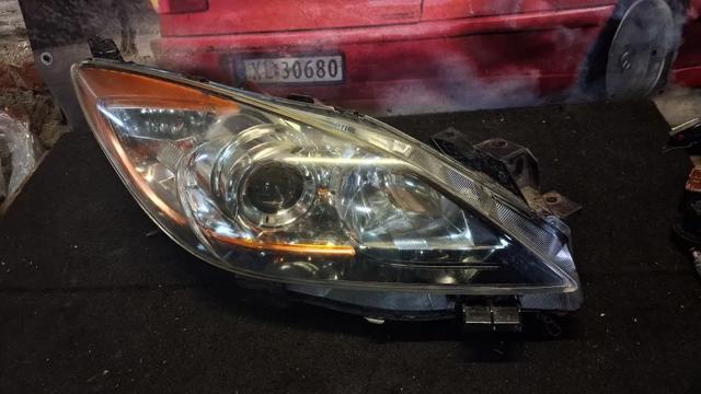 Правая блок фара BBP2510K0G MAZDA