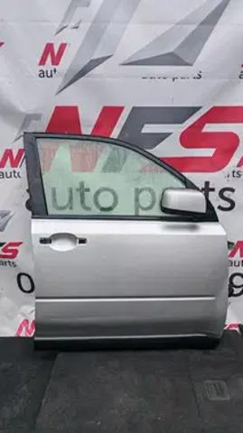 Пассажирская передняя дверь H0100JG0MM NISSAN