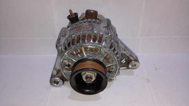 Автомобильный генератор 27060YF010 TOYOTA