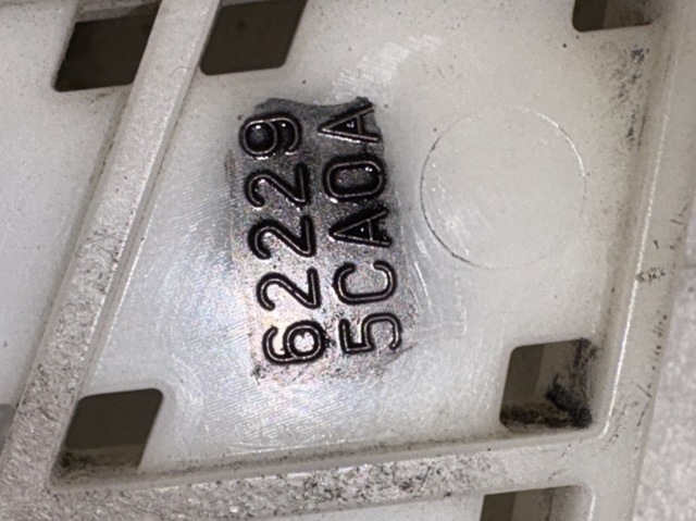 NISSAN 622295CA0A в наличии Харьков