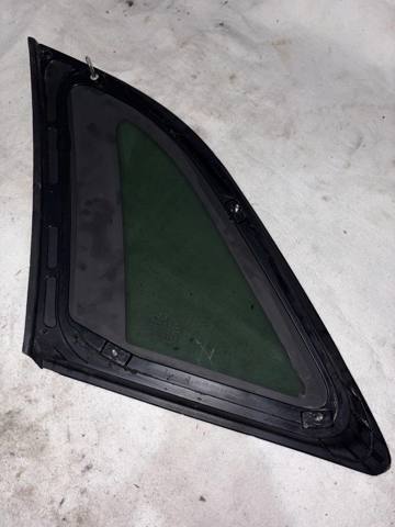 878201U000 HYUNDAI Стекло кузова (багажного отсека) правое купить в Сумы
