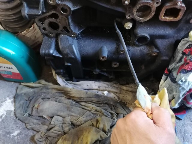 VAG 06L100033P Двигатель в сборе в наличии Тернополь