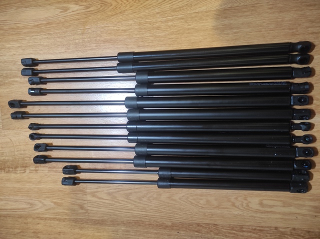 Амортизатор крышки багажника Acura MDX II