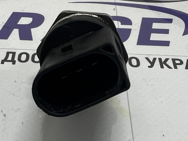 0281002948 BMW Датчик давления топлива купить в Тернополь