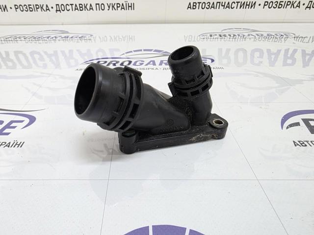 Фланец патрубка охлаждающей жидкости 11117800048 BMW