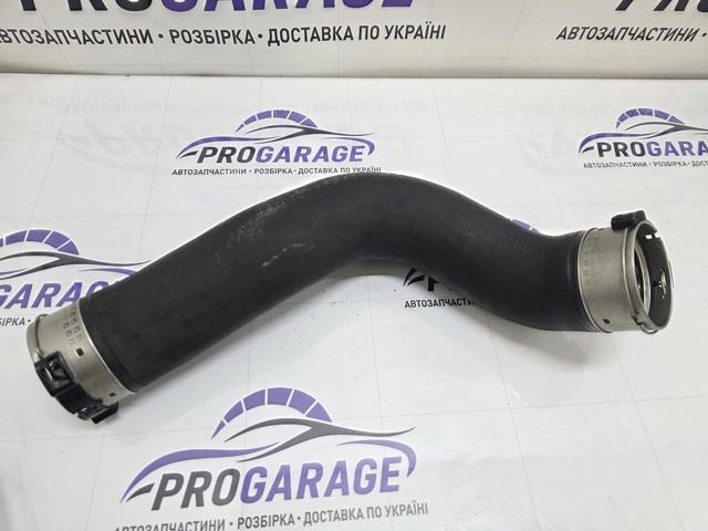 Патрубок дроссельный 11617810615 BMW
