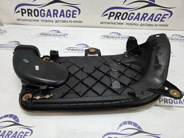 13717812462 BMW Корпус воздушного фильтра купить в Ужгород