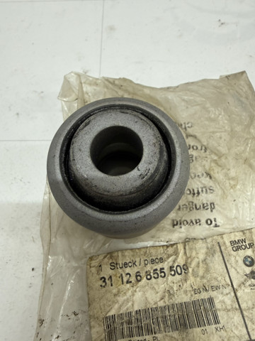 31126855509 BMW Сайлентблок переднего нижнего рычага купить в Львов