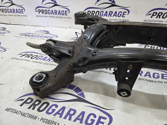 33316863815 BMW Балка задней подвески (подрамник) купить в Запорожье