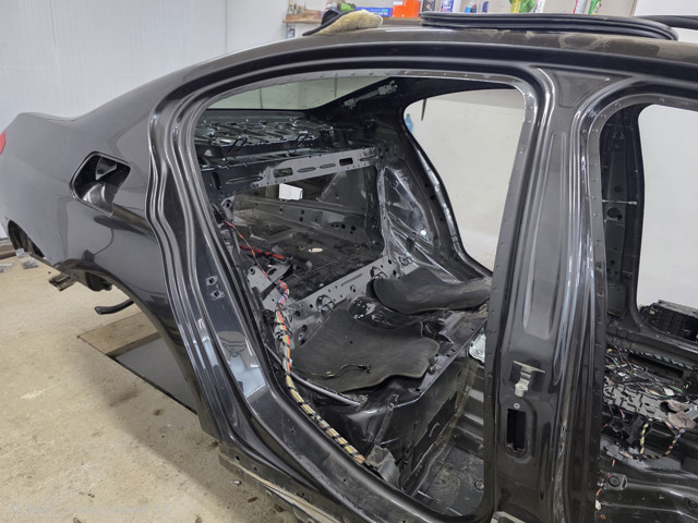 BMW 41217240488 Крыло заднее правое в наличии Ужгород