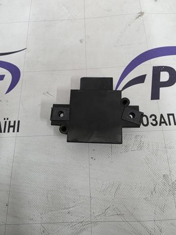 Модуль управления (ЭБУ) топливным насосом 4G0906093B VAG