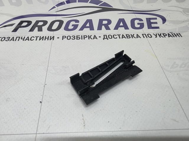 51137070747 BMW Пистон (клип) крепления подкрылка переднего крыла купить в Кривой Рог
