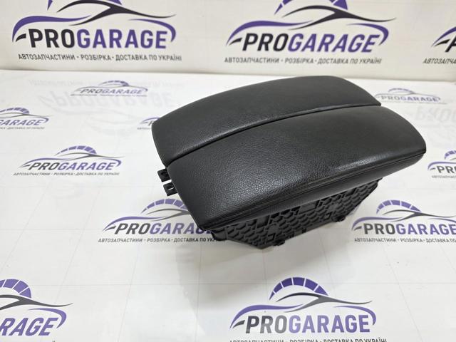 Крышка подлокотника 51166973461 BMW