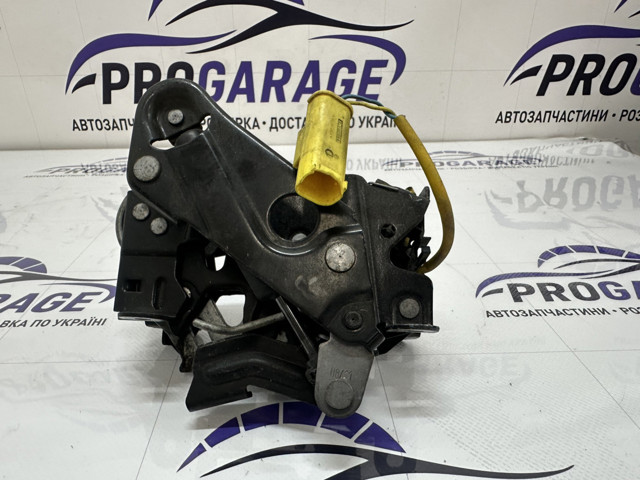 51237184442 BMW Замок капота правый купить в Украина