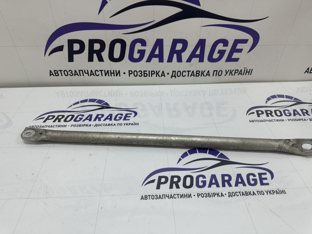 Усилитель суппорта радиатора, нижний 51647187096 BMW