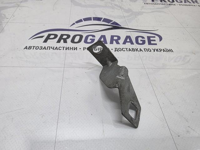 51647247665 BMW Кронштейн усилителя переднего бампера купить в Каменское