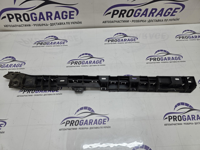 51777204021 BMW Кронштейн наружной накладки порога левой купить в Киев