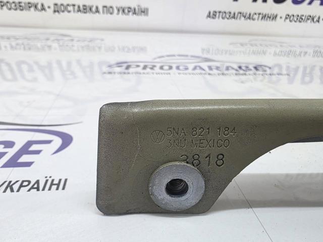 5NA821184 Кронштейн крепления крыла  переднего правого верхний купить Киев