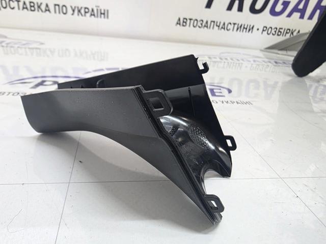 VAG 5NA857593 Накладка (крышка) кронштейна зеркала салона в наличии Кривой Рог