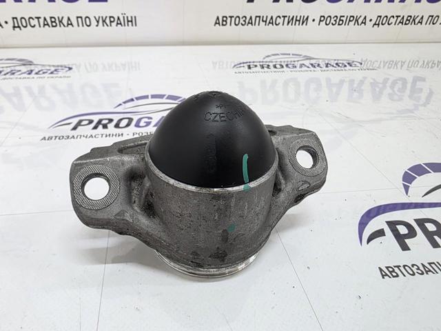 Опора заднего амортизатора 5Q0513353L VAG