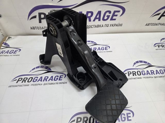 VAG 5QN723058A в наличии Киев