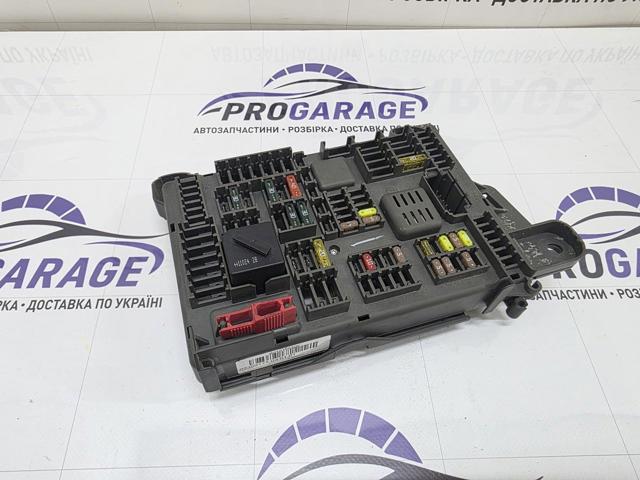 Монтажный блок предохранителей 61146931687 BMW