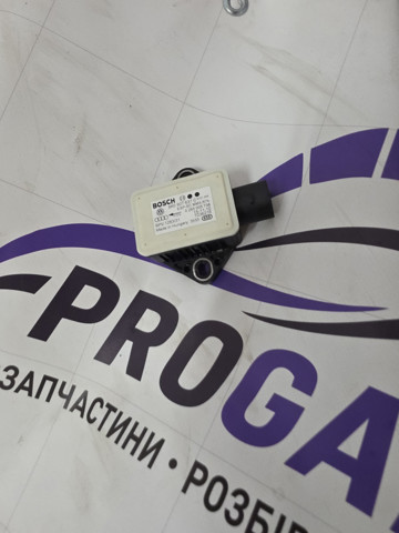 Датчик поперечного ускорения 8K0907637C VAG