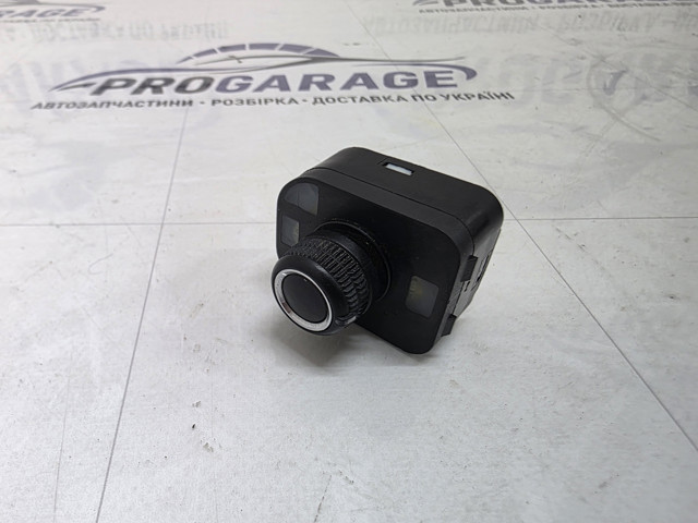 VAG 8K0959565C Регулятор зеркал в наличии Ровно