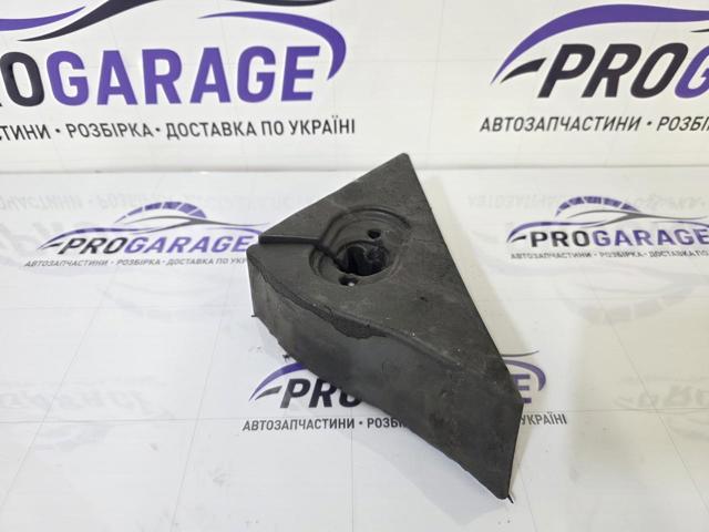 8R0133045 VAG купить в Ужгород