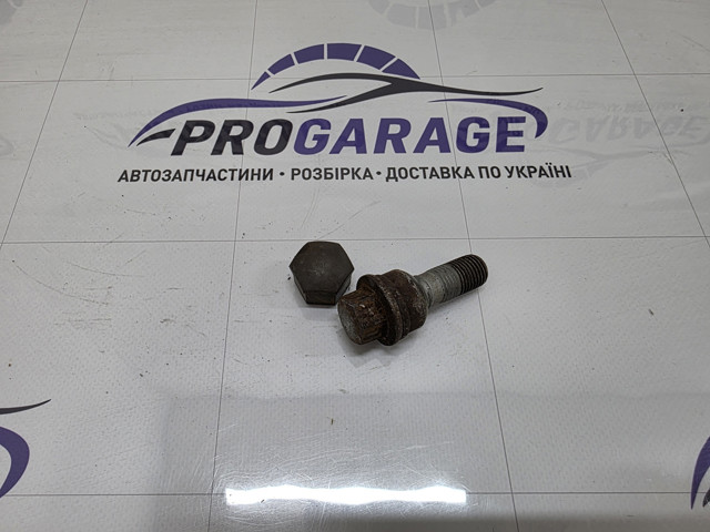 VAG 8R0601295 Колесный болт в наличии Одесса
