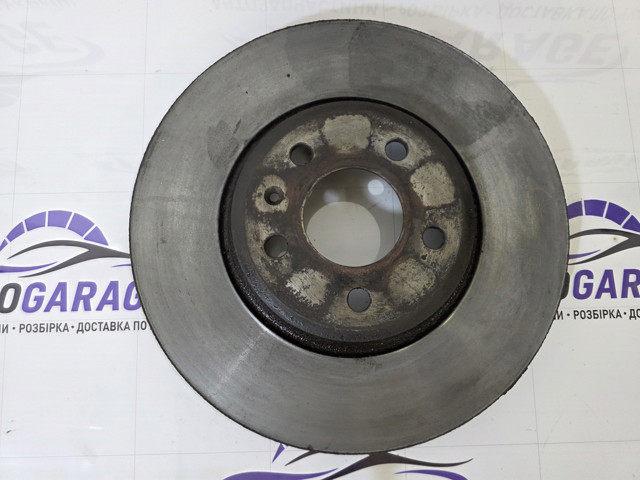 Диск тормозной передний 8R0615301F VAG
