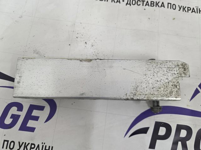 Кронштейн усилителя заднего бампера 8R0807331B VAG