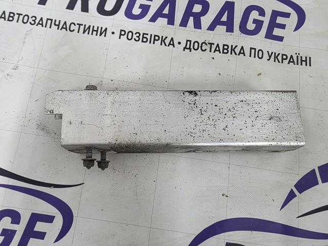 VAG 8R0807331B Кронштейн усилителя заднего бампера в наличии Каменское