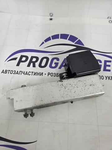 8R0807331B VAG Кронштейн усилителя заднего бампера купить в Черновцы
