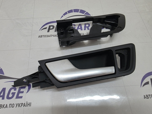 8R0837019 VAG Ручка двери передней внутренняя левая купить в Полтава