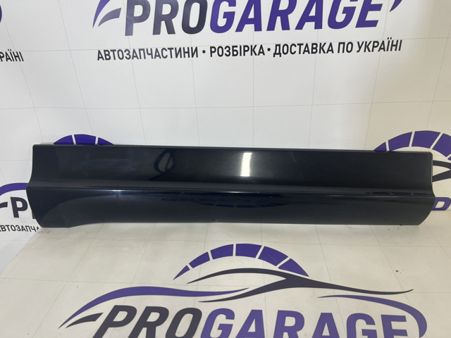 VAG 8R0853970B Молдинг двери задней правой в наличии Черновцы