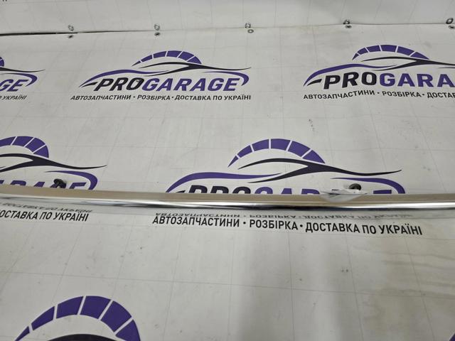 Рейлинг крыши правый 8R0860022J VAG