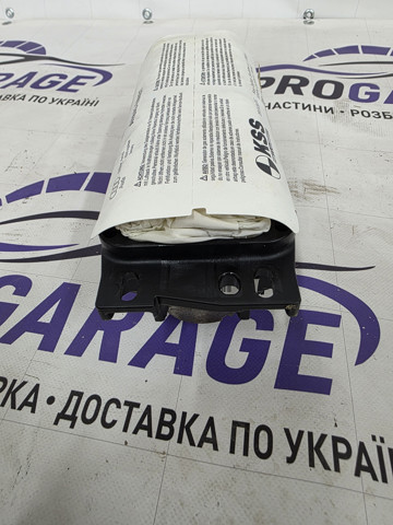 8R0880204E Подушка безопасности (AIRBAG) пассажирская купить Винница