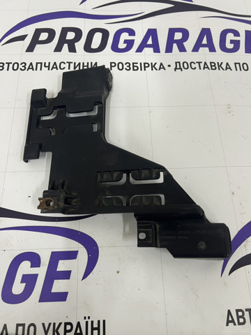 Кронштейн (адаптер) крепления фары передней левой 8R0941453 VAG