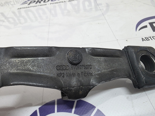 8V0827507D VAG Петля-зацеп (ответная часть) замка двери задней (багажной 3/5-й) купить в Хмельницкий