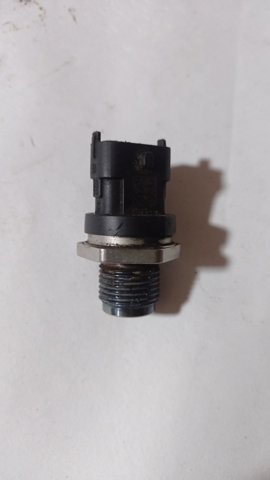 BOSCH 0281002864 Датчик давления топлива в наличии Каменское