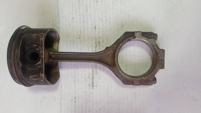 Шатун поршня двигателя 1115A096 MITSUBISHI
