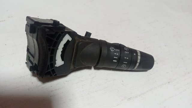 252608H905 NISSAN Правый подрулевой переключатель купить в Киев